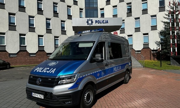 Częstochowa. Policja drogowa dostała specjalistyczny radiowóz