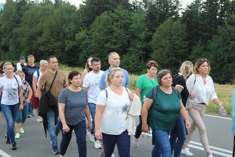 Z Łąkty do Lipnicy. Piesza pielgrzymka do św. Szymona