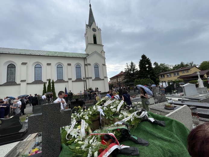 Ostatnie pożegnanie ks. kanonika Jerzego Jęczmionki