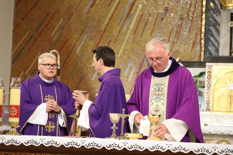 Ostatnie pożegnanie ks. kanonika Jerzego Jęczmionki