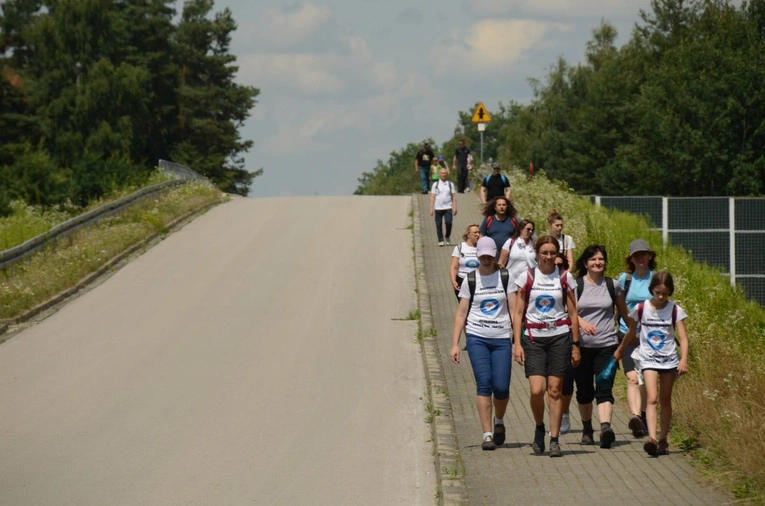Z Dębna przez Szczepanów do Brzeska