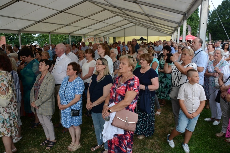 Koronacja obrazu Matki Bożej w Kietrzu