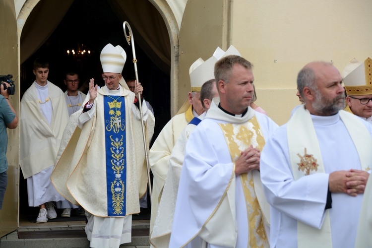 Koronacja obrazu Matki Bożej w Kietrzu