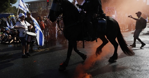 Izrael: Starcia przed parlamentem podczas protestu przeciwko reformie sądownictwa