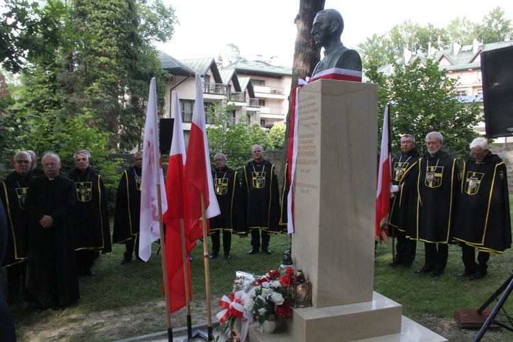 Krynica-Zdrój. Odsłonięcie pomnika abp. Antoniego Baraniaka