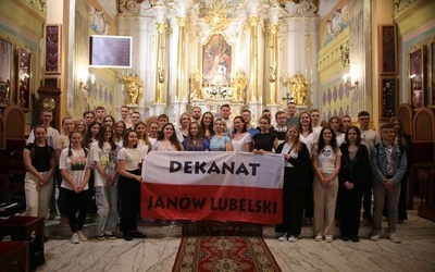 Mocna ekipa z dekanatu Janów Lubelski.