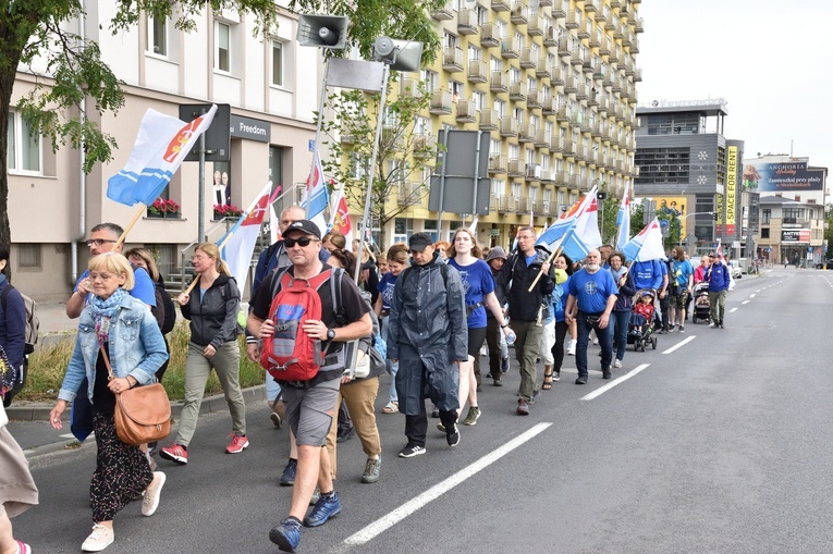 Pielgrzymi ruszyli z Gdyni przed tron Matki Bożej Częstochowskiej