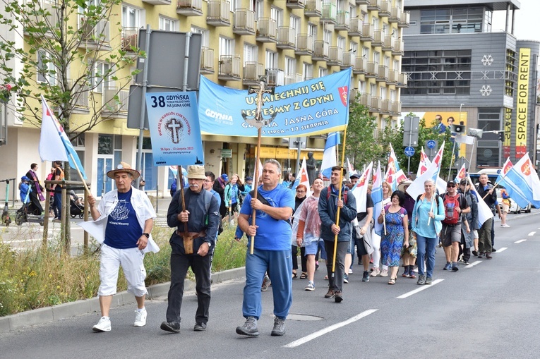 Pielgrzymi ruszyli z Gdyni przed tron Matki Bożej Częstochowskiej