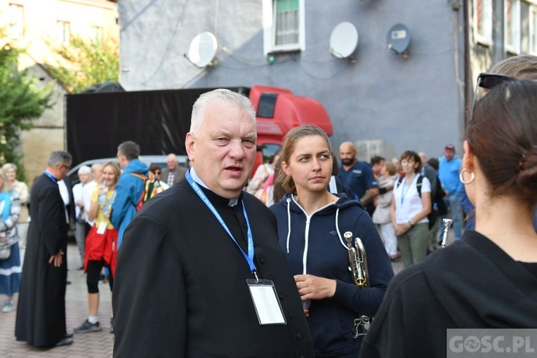 Z Rzepina na Jasną Górę