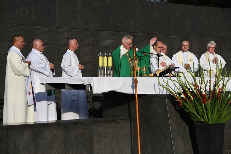 Msz św. przy Muzeum Powstania Warszawskiego 2023