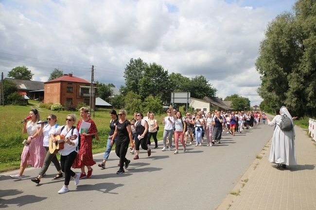 Janów Lubelski. Pielgrzymka kobiet