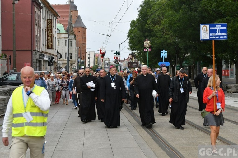 Pielgrzymka gorzowska dziś rano wyruszyła na Jasną Górę