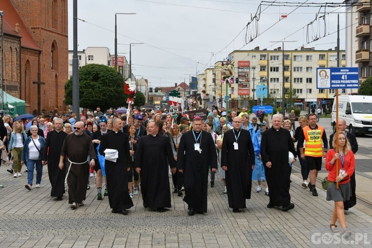 Pielgrzymka gorzowska dziś rano wyruszyła na Jasną Górę