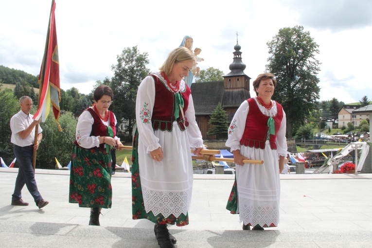 Krużlowa. Rozpoczęcie odpustu ku czci Chrystusa Przemienionego