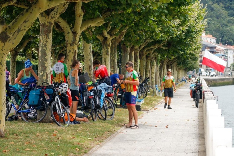 Rowerzyści z NINIWA Team przekroczyli granicę Portugalii 