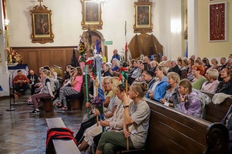 Najpierw Rokitno, a potem Jasna Góra