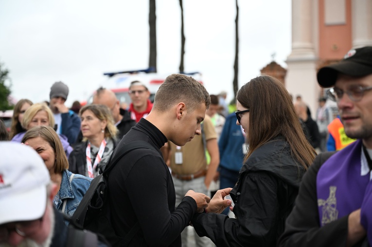 Wyjście pielgrzymki na Jasną Górę