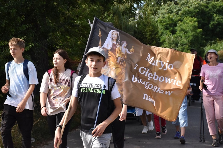 PPW2023. Drugi dzień wędrówki pielgrzymów z Góry