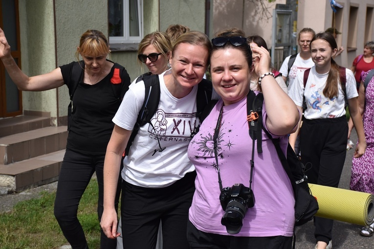 PPW2023. Drugi dzień wędrówki pielgrzymów z Góry