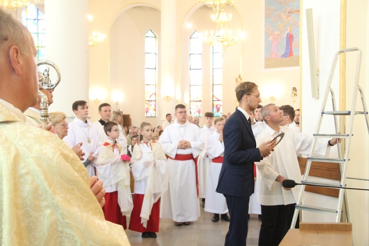 Dębica. 50-lecie parafii pw. Matki Bożej Anielskiej