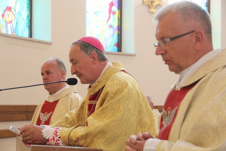 Dębica. 50-lecie parafii pw. Matki Bożej Anielskiej