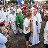 10 tys. młodych na "polskiej" Mszy na ŚDM w Lizbonie (cz. 2)