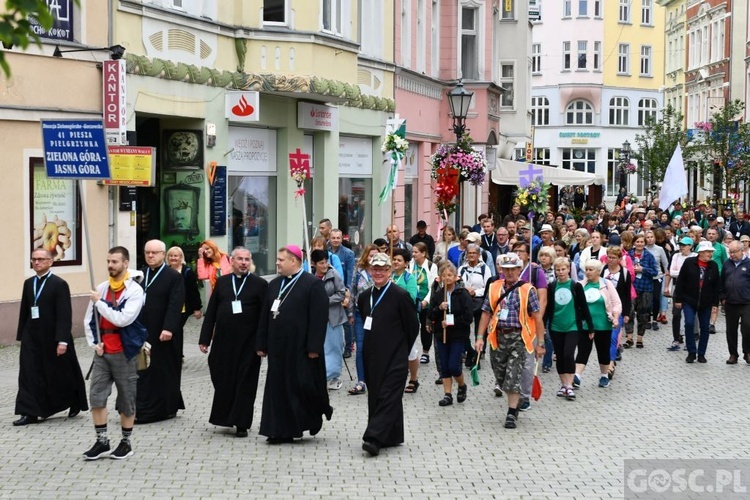 Z Zielonej na Jasną Górę