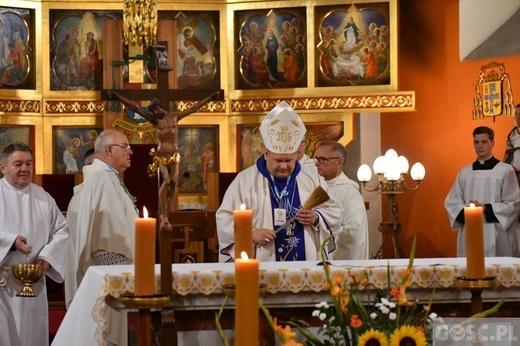 Z Zielonej na Jasną Górę