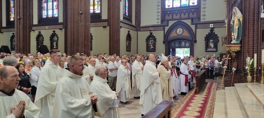 78. Rybnicka Piesza Pielgrzymka na Jasną Górę wyruszyła z Bazyliki św. Antoniego