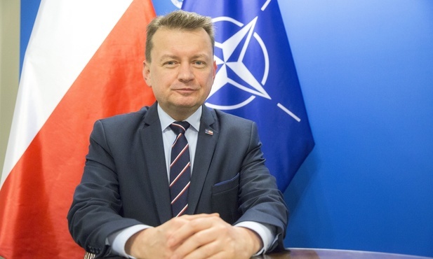 Szef MON: podpisaliśmy kolejną umowę na dostawę kilkuset przeciwpancernych pocisków kierowanych Spike-LR