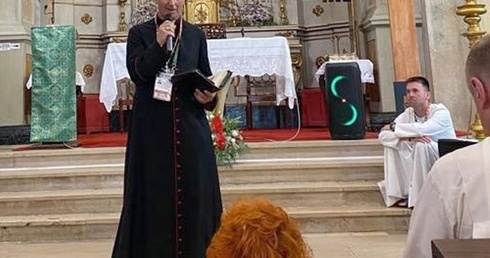 Bp Marek Solarczyk na ŚDM 2023, gdzie wygłosił konferencję do uczestników spotkania młodych.