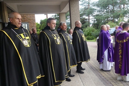 Uroczystości pogrzebowe śp. ks. Franciszka Płonki na os. Karpackim w Bielsku-Białej