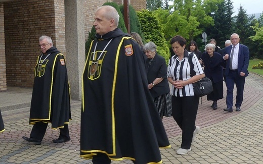 Uroczystości pogrzebowe śp. ks. Franciszka Płonki na os. Karpackim w Bielsku-Białej