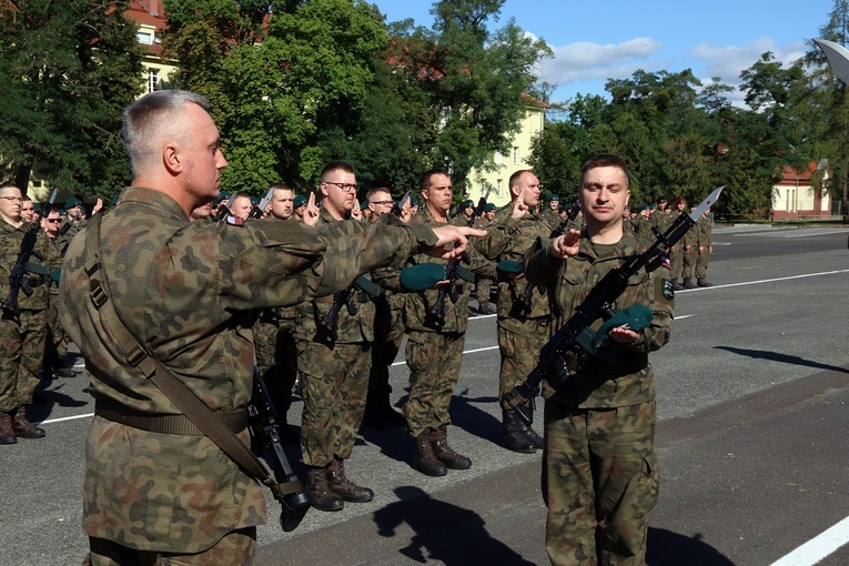 Przysięga wojskowa kapelanów rezerwy z całej Polski 2023