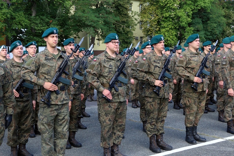 Przysięga wojskowa kapelanów rezerwy z całej Polski 2023