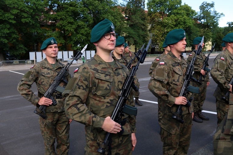 Przysięga wojskowa kapelanów rezerwy z całej Polski 2023