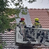 Niebezpiecznie w regionie. Uszkodzony dach kościoła w Nieżynie