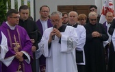 Ostatnie pożegnanie ks. prał. Franciszka Płonki w rodzinnym Zarzeczu