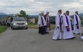 Ostatnie pożegnanie ks. prał. Franciszka Płonki w rodzinnym Zarzeczu