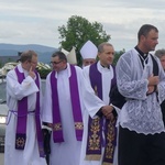 Ostatnie pożegnanie ks. prał. Franciszka Płonki w rodzinnym Zarzeczu