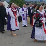 Ostatnie pożegnanie ks. prał. Franciszka Płonki w rodzinnym Zarzeczu