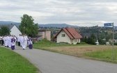 Ostatnie pożegnanie ks. prał. Franciszka Płonki w rodzinnym Zarzeczu