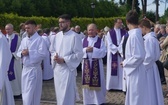 Ostatnie pożegnanie ks. prał. Franciszka Płonki w rodzinnym Zarzeczu