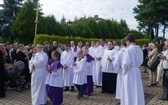 Ostatnie pożegnanie ks. prał. Franciszka Płonki w rodzinnym Zarzeczu