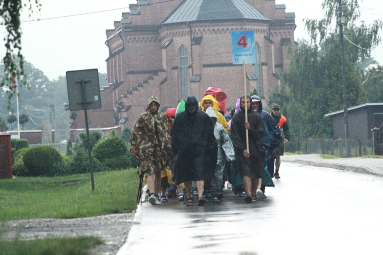 Pielgrzymi rzeszowscy w Ociece