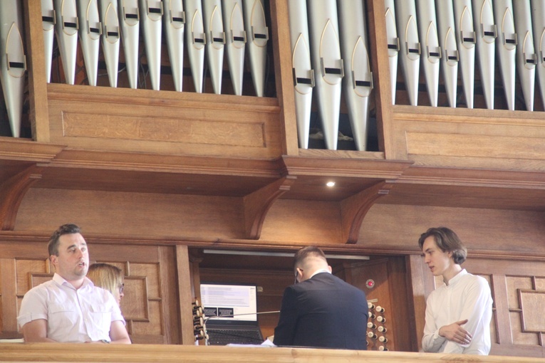 Grywałd. Poświęcenie organów