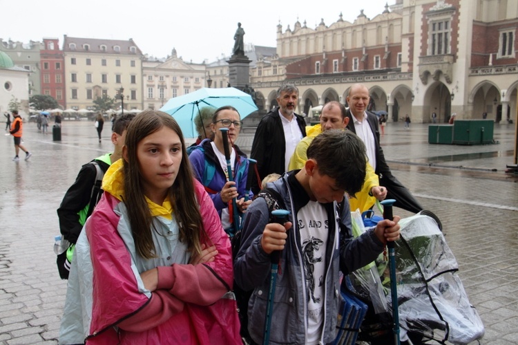 Wyjście 43. Pieszej Pielgrzymki Krakowskiej z Wawelu na Jasną Górę