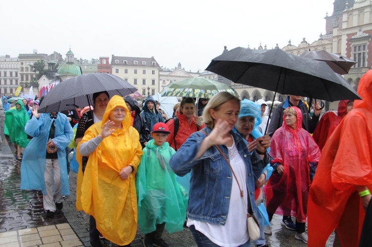 Wyjście 43. Pieszej Pielgrzymki Krakowskiej z Wawelu na Jasną Górę