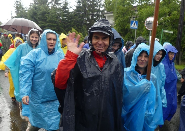 Grupy 1/5 - z Bielska-Białej Hałcnowa na Jasną Górę - 2023