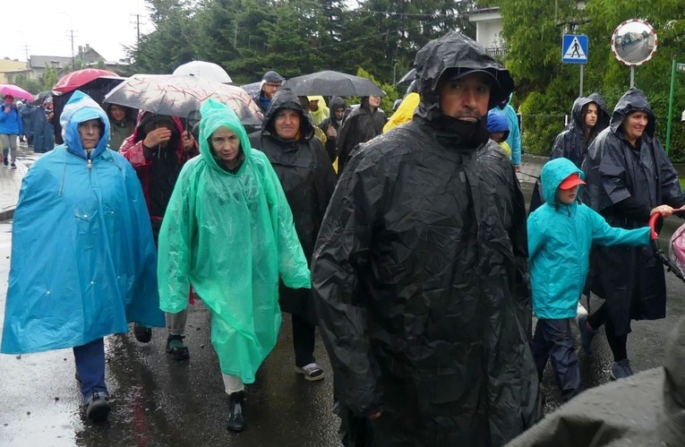 Grupy 1/5 - z Bielska-Białej Hałcnowa na Jasną Górę - 2023